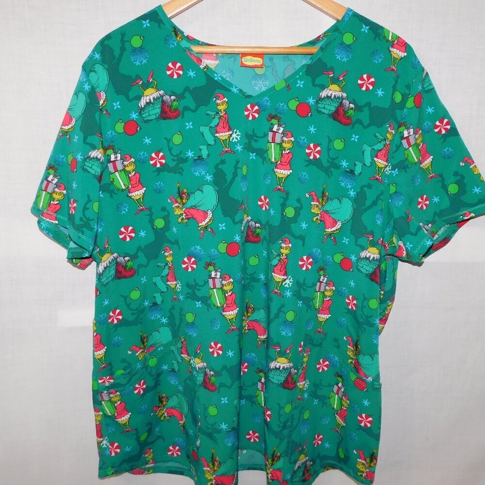 Dr. Seuss How the Grinch Stole Christmas Print Green Scrub Top  Women 2XL